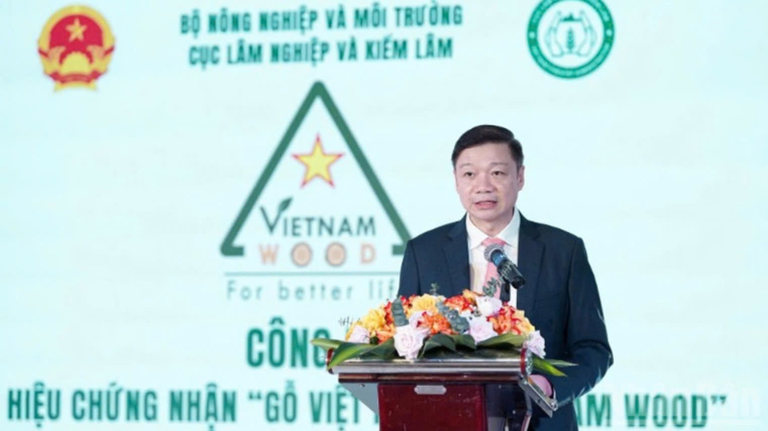 cong-bo-nhan-hieu-vietnam-wood-huong-toi-phat-trien-ben-vung-doanhnghiepplus-2-1766471601.jpg