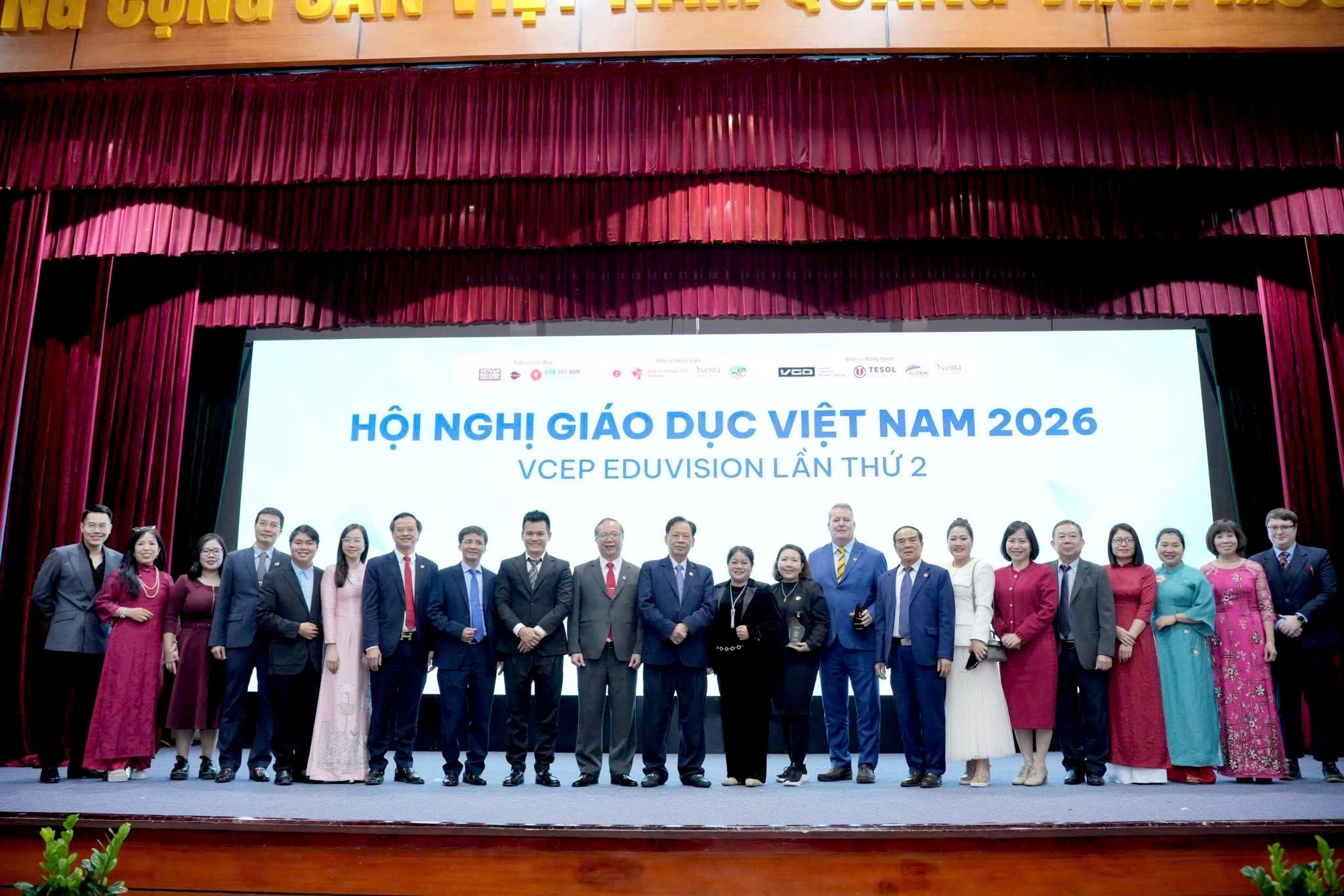 vcep-eduvision-awards-2025-ton-vinh-sang-tao-hoi-nhap-giao-duc-viet-nam-doanhnghiepplus-2-1768936136.jpg