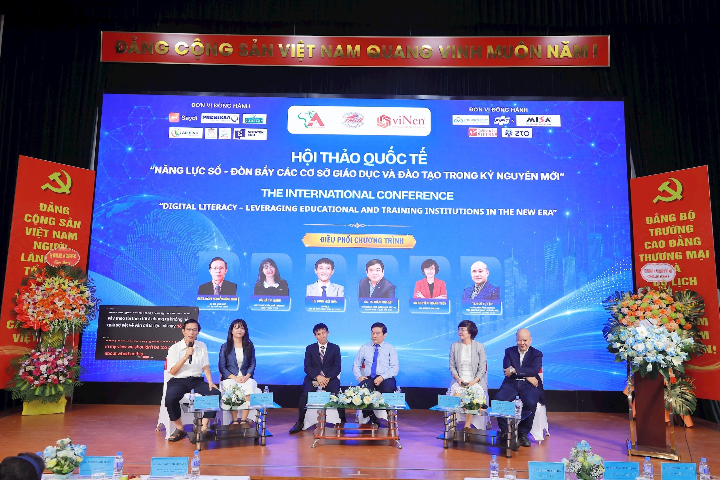 nang-luc-so-chia-khoa-vang-giup-giao-duc-viet-nam-but-toc-trong-ky-nguyen-ai-doanhnghiepplus-1-1779387470.jpg