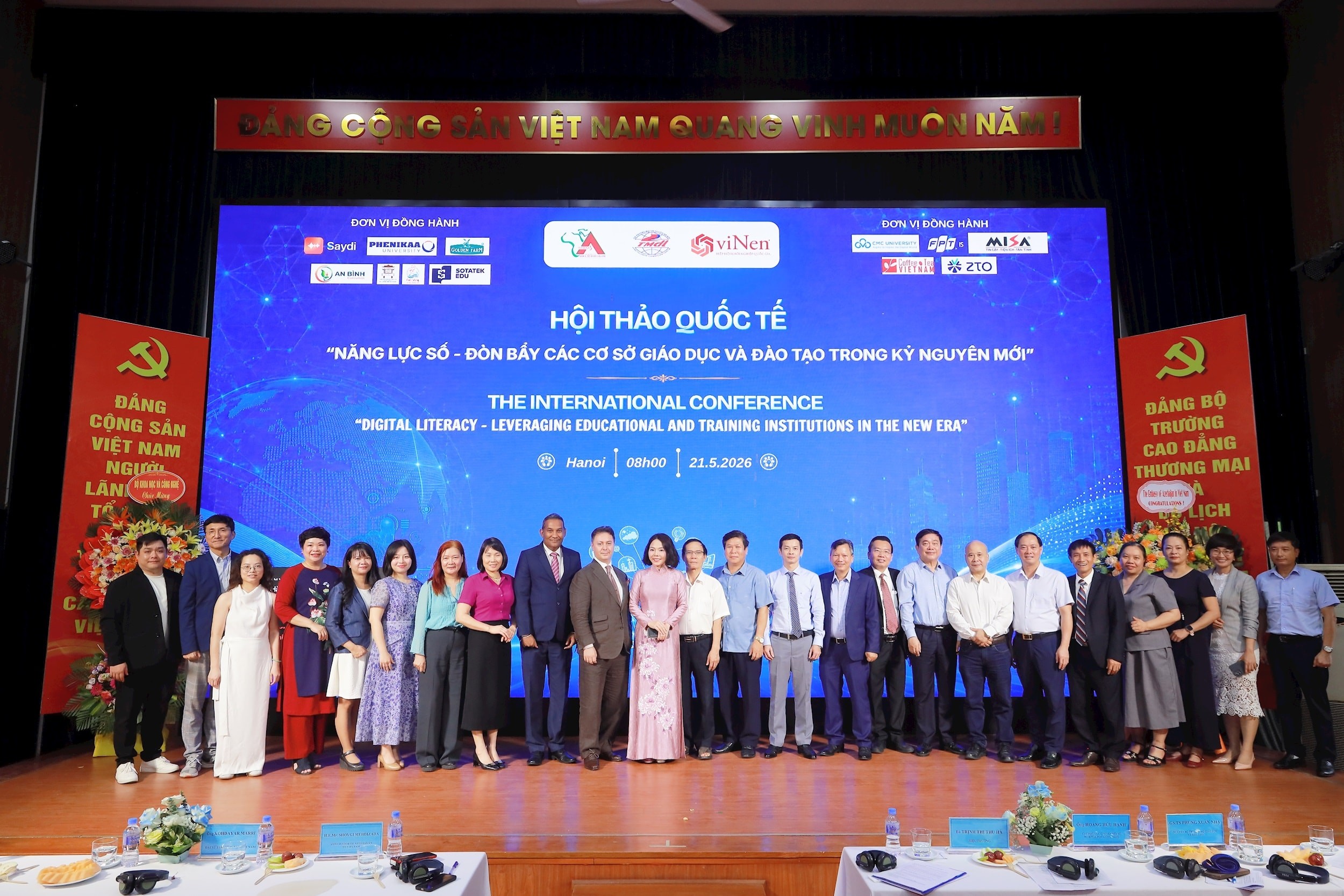 nang-luc-so-chia-khoa-vang-giup-giao-duc-viet-nam-but-toc-trong-ky-nguyen-ai-doanhnghiepplus-2-1779387469.jpg