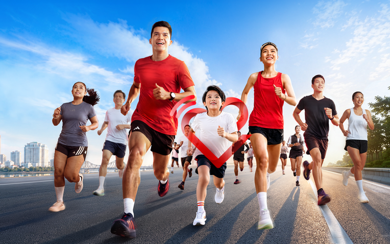 marathon-quoc-te-ha-noi-techcombank-mua-5-mo-rong-he-sinh-thai-kinh-te-the-thao-thu-do-doanhnghiepplus-6-1786624088.png