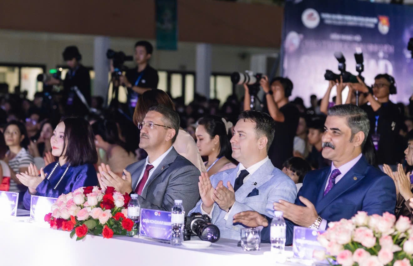 hcct-chao-tan-sinh-vien-2026-doanhnghiepplus-2-1792168795.jpg