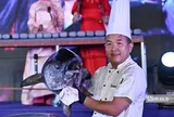 Tận mắt xem phi lê cá ngừ đại dương 50 kg phục vụ du khách ở Đắk Lắk