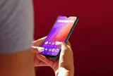 Điện thoại Android sau cùng cũng chỉ là thứ dùng tạm trong lúc chúng ta "tiết kiệm đủ tiền" mua iPhone?