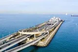 Phát hiện 197 cọc bê tông khổng lồ được cắm xuống đáy biển, gấp rút thi công một siêu dự án 230.000 tỷ đồng