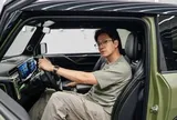 VinFast VF 3 của Ngô Kiến Huy độ chiến như Jeep thu nhỏ: Màu quân đội, lốp béo, ghế thể thao, thêm màn hình kép long lanh