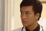 "Trai ngoan showbiz": Hôn nhân viên mãn sau cú sốc bị phản bội