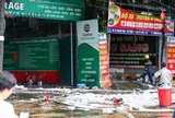 Cháy gara sửa ô tô trên đường Lê Quang Đạo (Hà Nội)