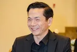 NSND được khán giả yêu mến gọi là "ông bố quốc dân", có con trai du học Phần Lan, con gái nhận học bổng Mỹ