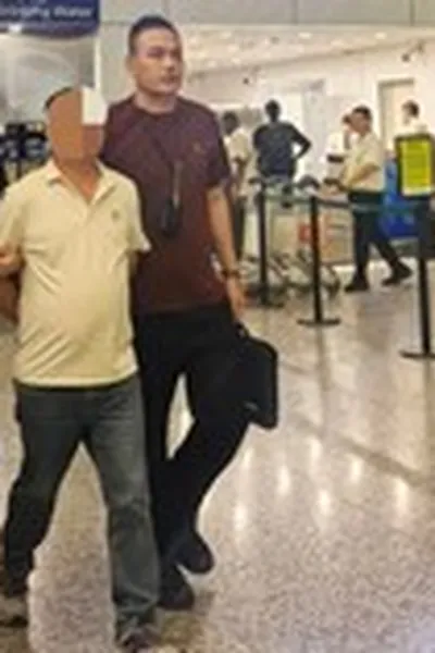 Trung Quốc: Cục Chống buôn lậu bắt 2 ông chủ doanh nghiệp lớn cùng 9 đối tượng liên quan, thu giữ gần 130kg vàng trị giá hơn 300 tỷ đồng