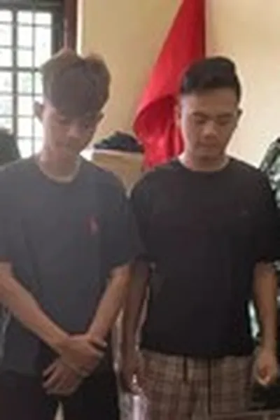 Phá đường dây nhập lậu iPhone cũ từ Trung Quốc về Việt Nam tiêu thụ
