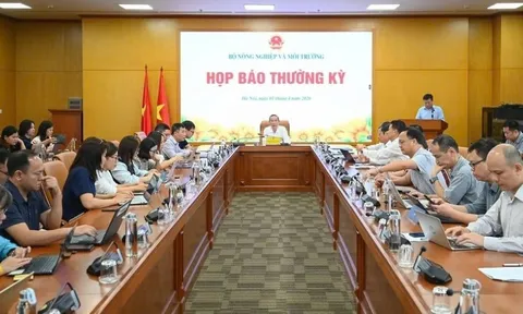 Bộ Nông nghiệp và Môi trường lên tiếng về việc 'đưa thịt lợn bẩn vào trường học'