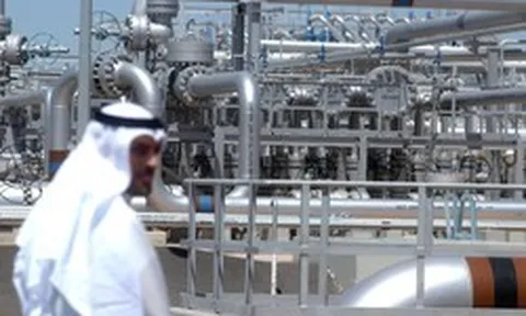 Thế giới đang lên 'cơn khát', quốc gia nắm trữ lượng 267 tỷ thùng dầu bất ngờ báo tin không vui