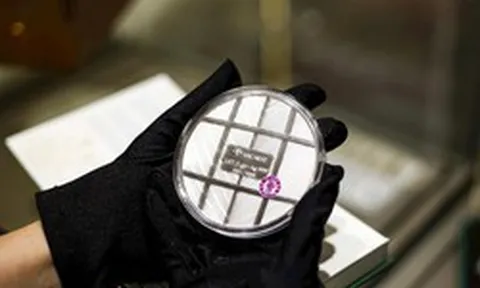 Sáng 14/4: Giá bạc tăng gần 2 triệu đồng/kg