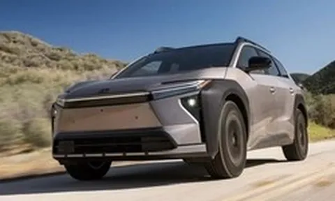 Toyota thắng lớn với mẫu xe điện mới