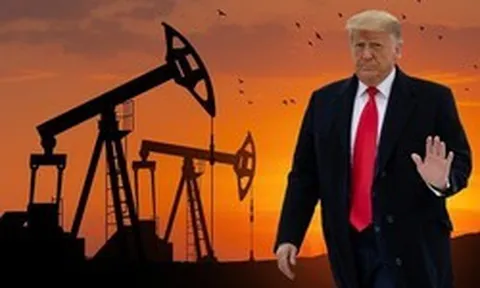 Tổng thống Mỹ Donald Trump lại phát tín hiệu, giá dầu thế giới lập tức lao dốc