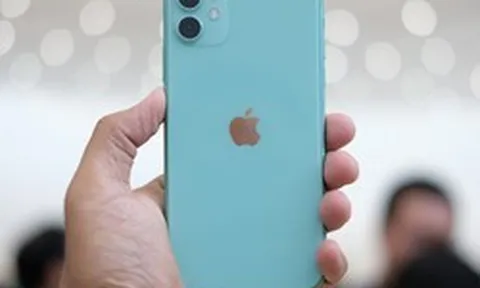 Chiếc iPhone "quốc dân" từng được bán hơn 20 triệu đồng nay giá chỉ còn 5 triệu, đáng mua nhất lúc này