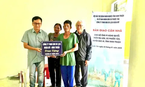 Hoàn Mỹ Resort trao tặng 2 căn nhà tình nghĩa cho đồng bào khó khăn