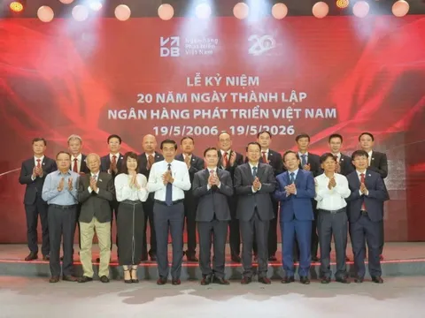 Tiếp tục đẩy mạnh chuyển đổi số, chuyển đổi xanh trong giai đoạn mới