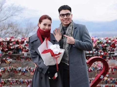 Nữ MC "độc thân đắt giá nhất nhì VTV" vừa nhận lời cầu hôn từ cầu thủ nổi tiếng