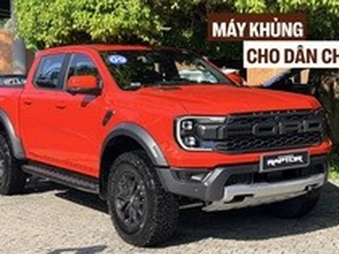 Ảnh thực tế Ford Ranger Raptor 2026 tại Việt Nam: Máy xăng mạnh gần 400 mã lực, loa B&O, ống pô tùy chỉnh âm thanh