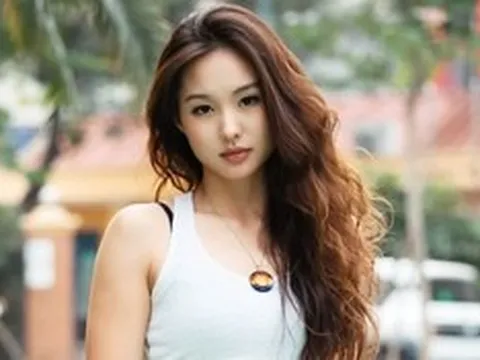Con gái cựu Hoa khôi bóng chuyền Kim Huệ: Tuổi 18 cao gần 1m70, nhan sắc nổi bật như hoa hậu