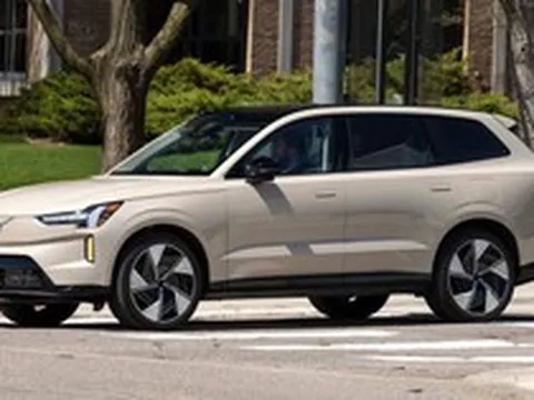 Volvo mở đặt trước 2 mẫu xe điện EX90 và ES90 tại Việt Nam