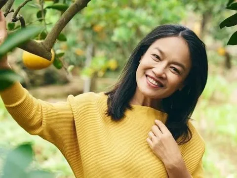 Cuộc sống điền viên bên khu vườn hàng nghìn m² xanh mát của diễn viên Tú Oanh