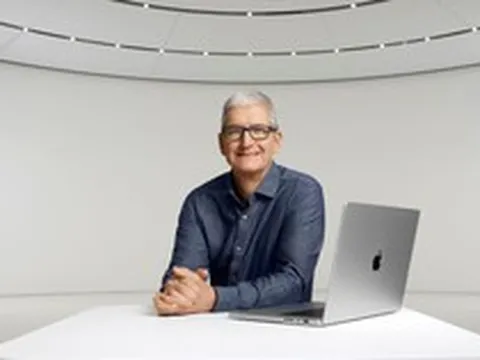 Ngày cuối cùng Tim Cook ngồi ghế CEO Apple