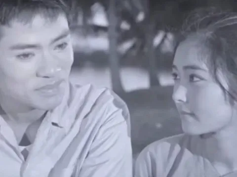 Nam nghệ sĩ từng là thầy giáo dạy Văn, có con trai cũng là diễn viên nổi tiếng