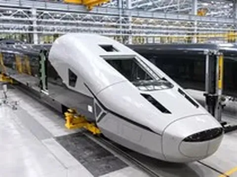 28.000 công nhân ngày đêm tạo hình, tàu cao tốc 400 km/h của Nga lộ diện: Nắm giữ công nghệ không một ai có được