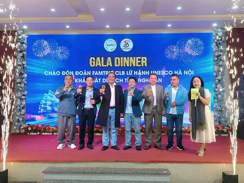 CLB Lữ hành UNESCO Hà Nội khảo sát du lịch Nghệ An